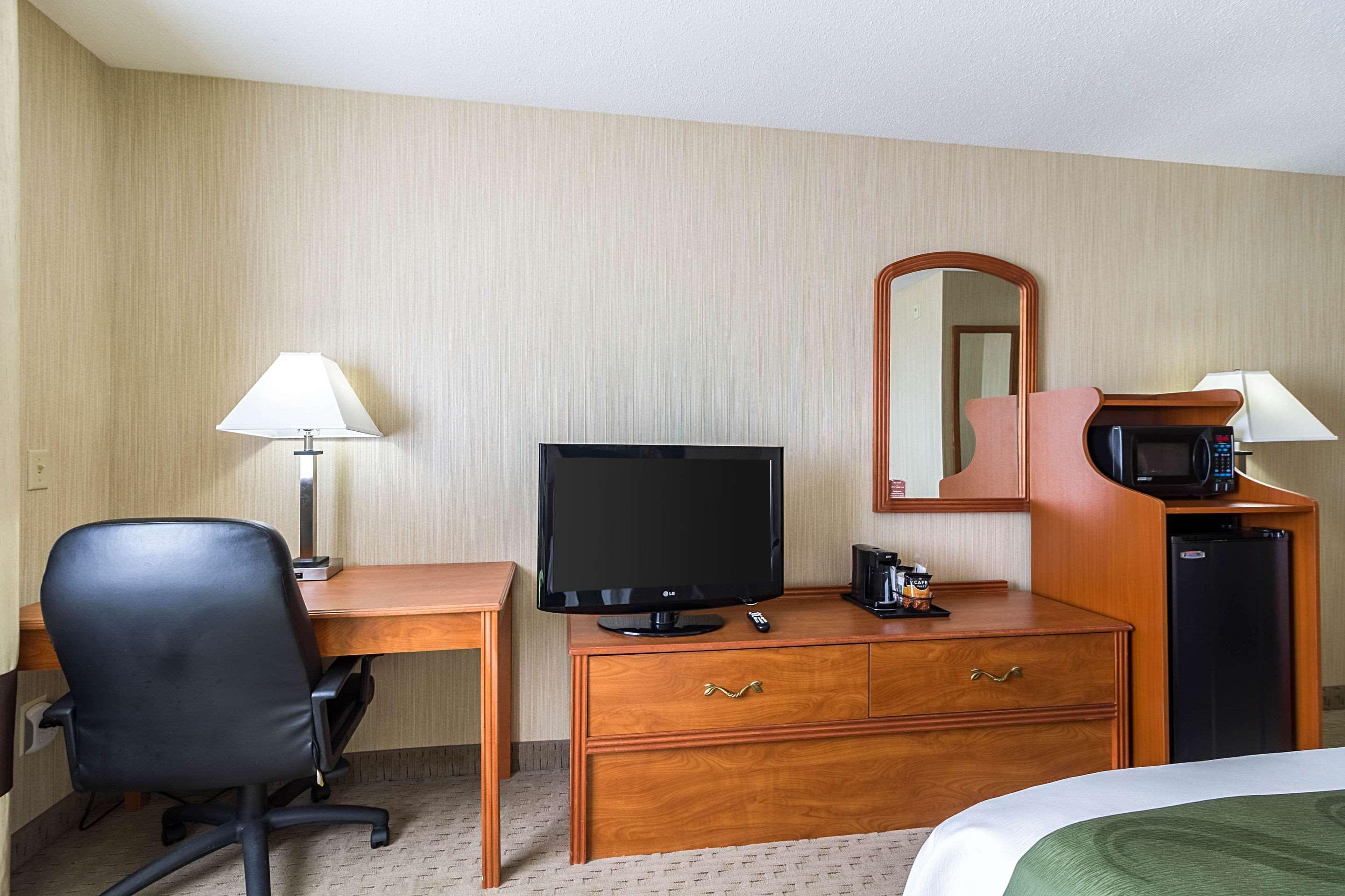 Quality Inn Marshall Mn Near University Εξωτερικό φωτογραφία