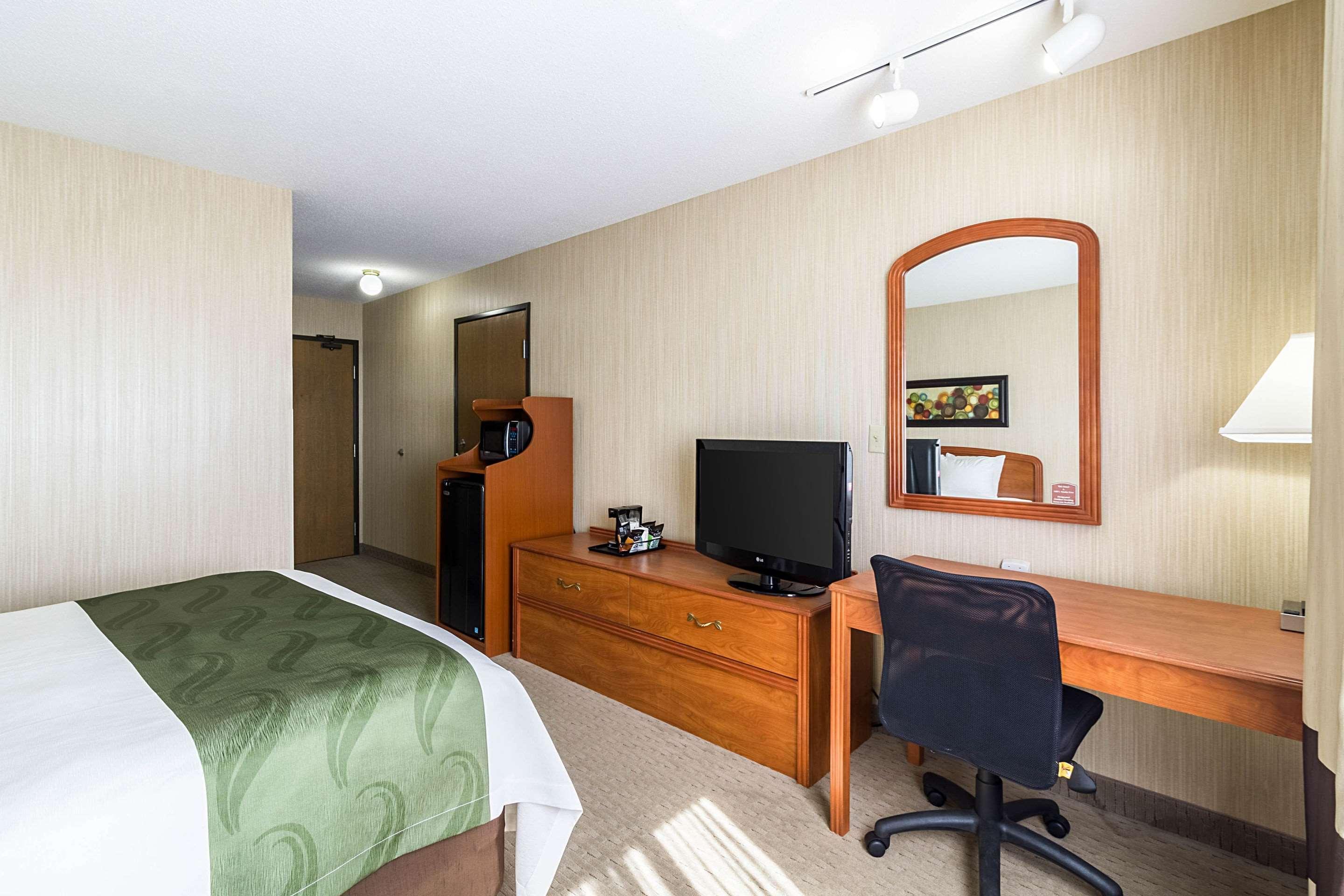 Quality Inn Marshall Mn Near University Εξωτερικό φωτογραφία