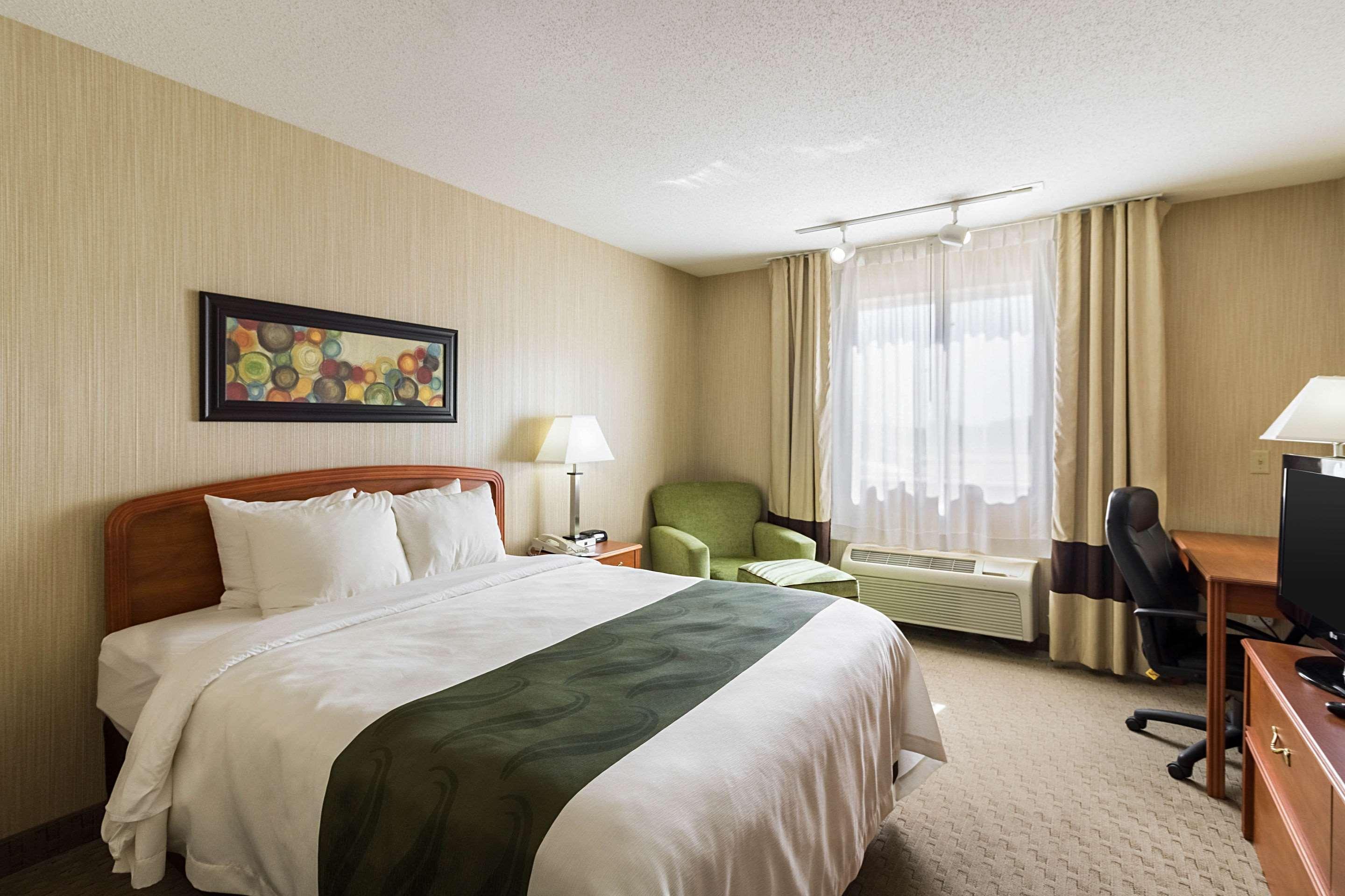Quality Inn Marshall Mn Near University Εξωτερικό φωτογραφία