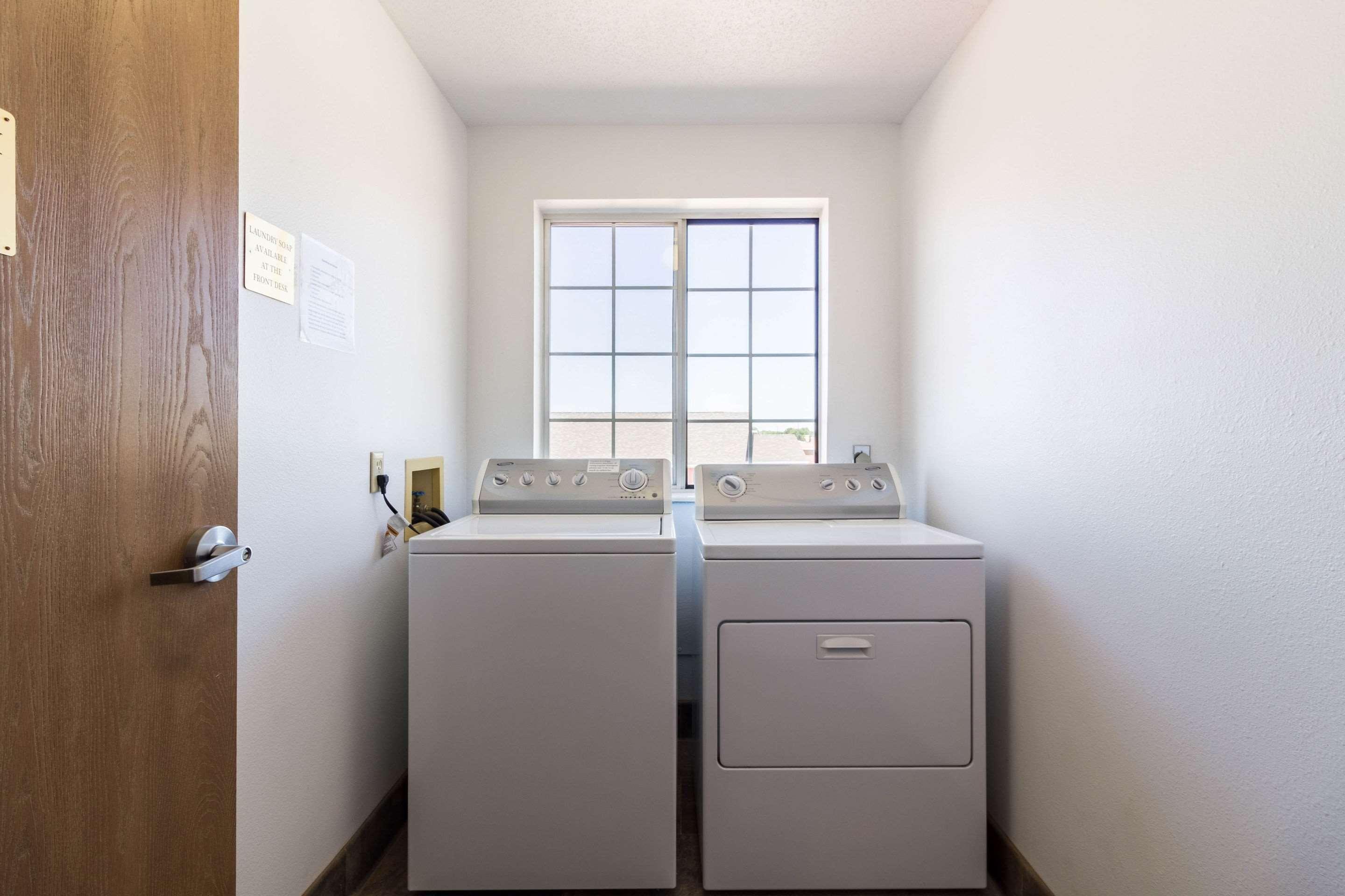 Quality Inn Marshall Mn Near University Εξωτερικό φωτογραφία