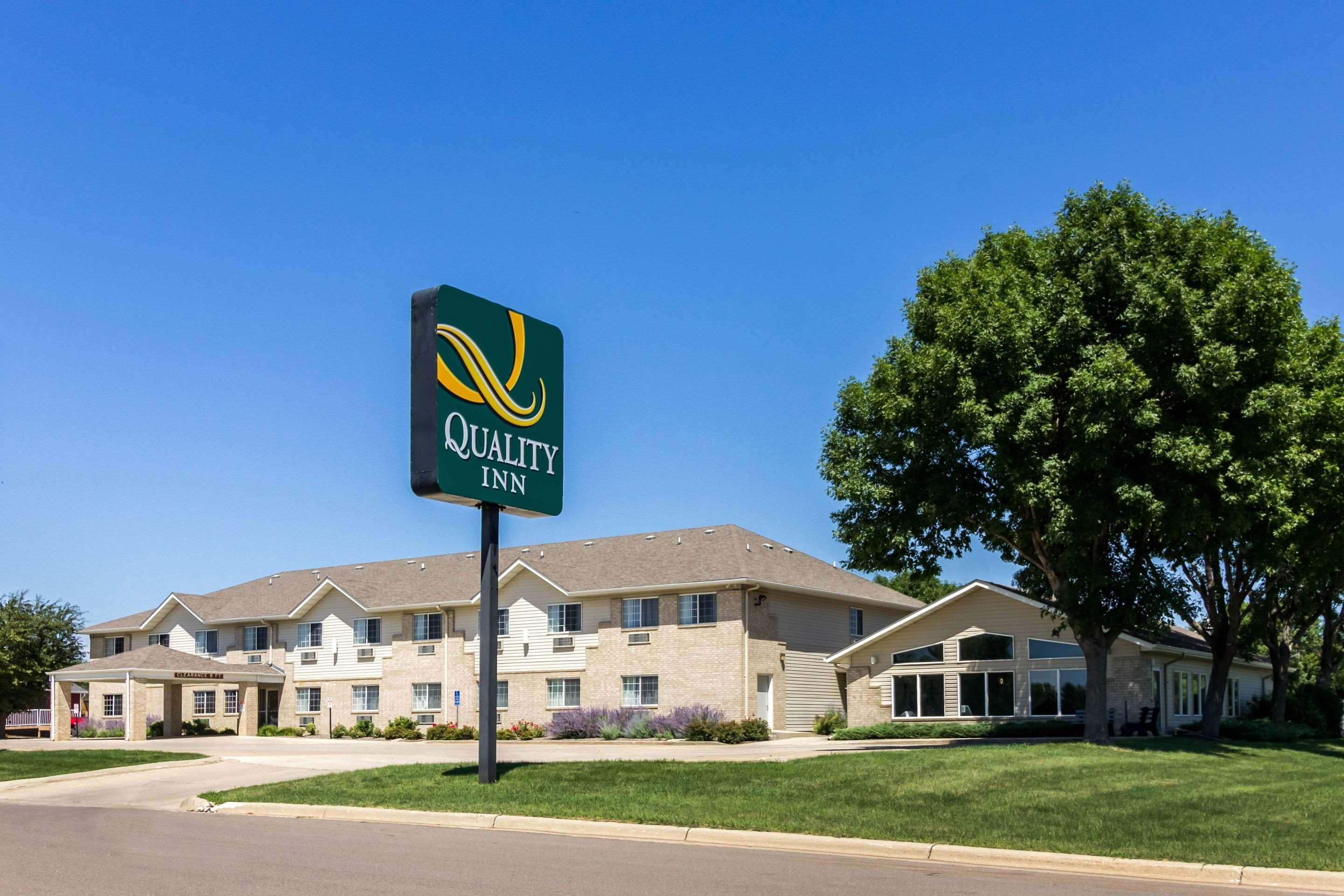 Quality Inn Marshall Mn Near University Εξωτερικό φωτογραφία